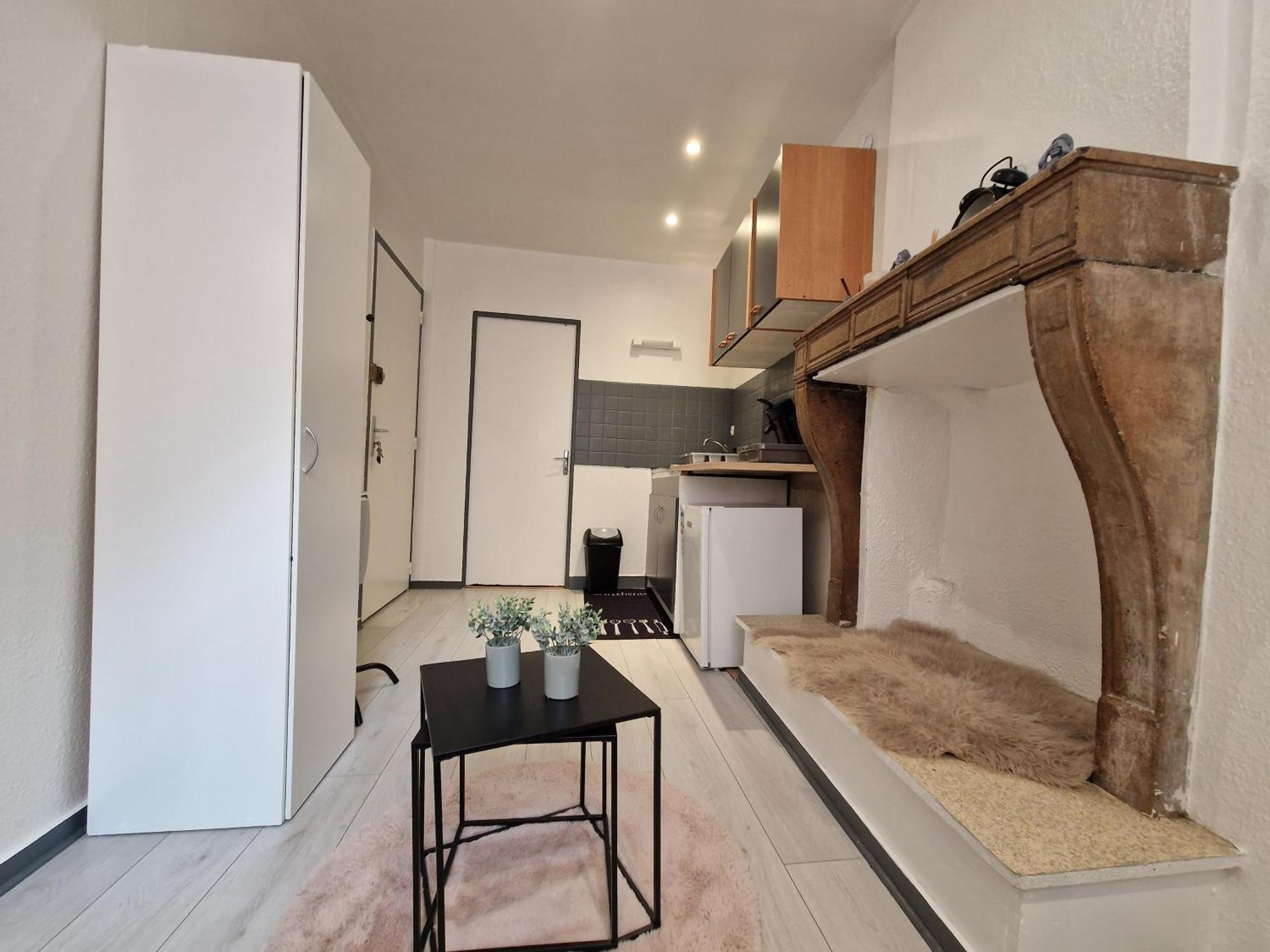 Le Cocon Apartment Безансон Екстериор снимка